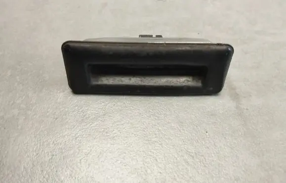 Audi A1 Tailgate/boot open switch button 5J0827229