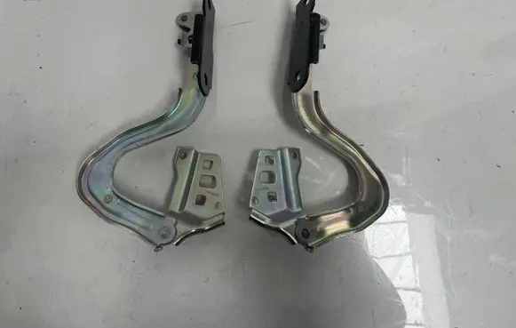 Tesla Model Y Juniper Engine bonnet/hood hinges 194366301A 194366401A