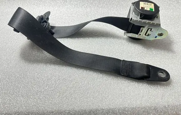 Mini One - Cooper Coupe R56 Front seatbelt 608201500B