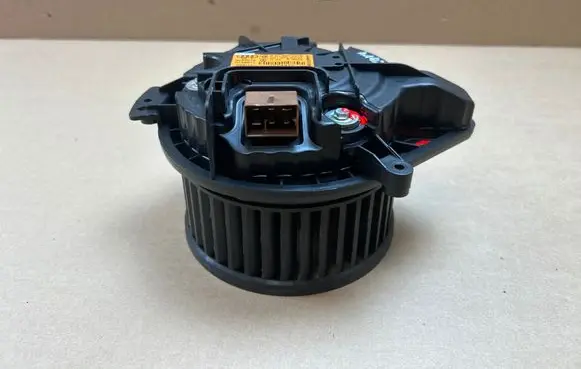 Seat Exeo (3R) Heater fan/blower 8E1820021E