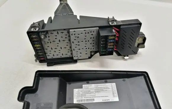 Volvo S80 Fuse box set 9168986 9441542