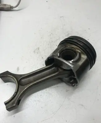 BMW X5 E70 Piston 512K99