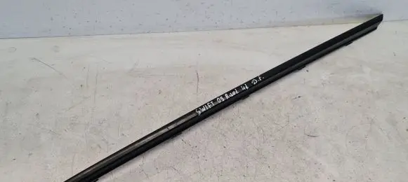 Suzuki Swift I Windshield trim 7716063J0 7716063J0R