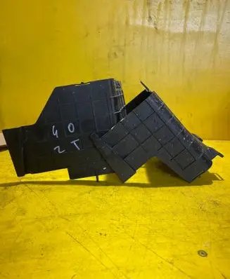 Volkswagen PASSAT B6 Battery box tray 1K0915335C