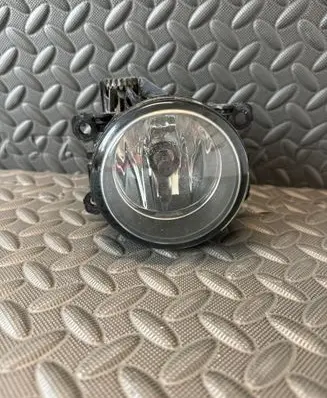 Land Rover Discovery 4 - LR4 Front fog light 89210622 PBTASAGF30