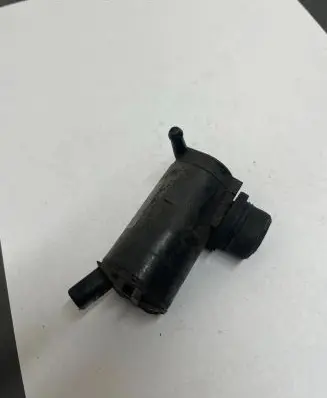 Hyundai Santa Fe Windscreen/windshield washer pump