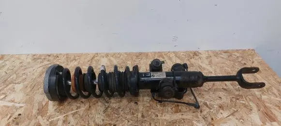 BMW 6 F12 F13 Front shock absorber with coil spring 6796177 6850961