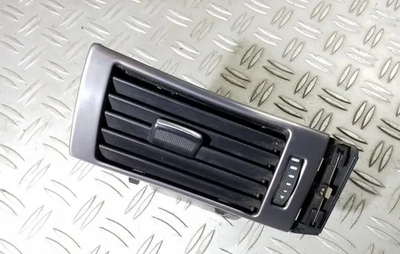 Audi A6 S6 C5 4B Dashboard side air vent grill/cover trim 4B1820902