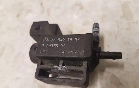 Mercedes-Benz ML W163 Vacuum valve 0025401897 72235500