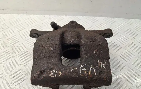 Toyota Verso Front brake caliper 4773005110