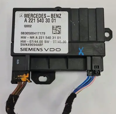 Mercedes-Benz GLK (X204) Fuel injection pump control unit/module A2215403001