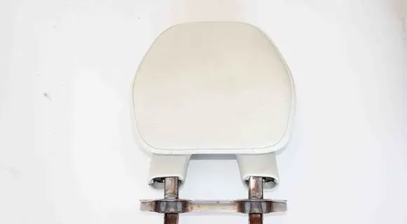 Volvo XC90 Front seat headrest 
