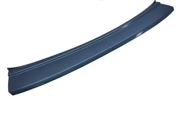 Rear bumper trim bar molding
