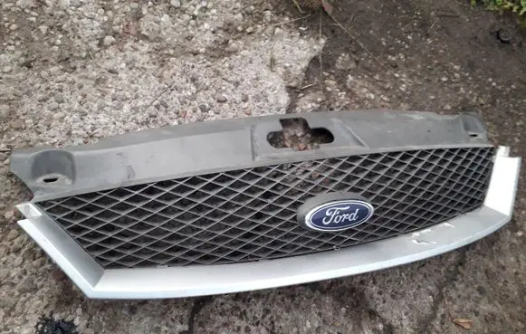 Ford Mondeo Mk III Dash center air vent grill