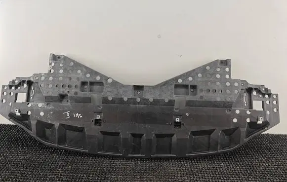 Suzuki Swift II Front bumper skid plate/under tray 72467TL0
