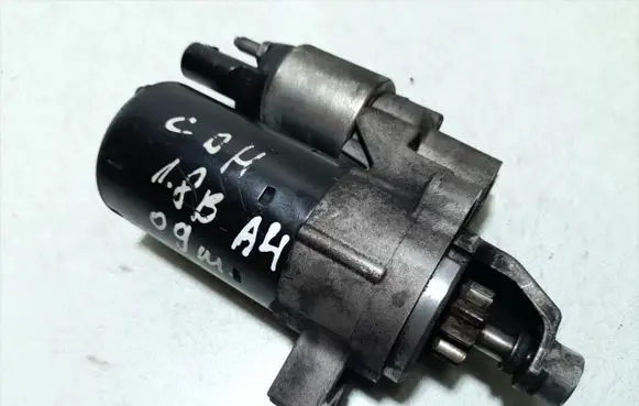 Audi A5 8T 8F Starter motor 06H911021A