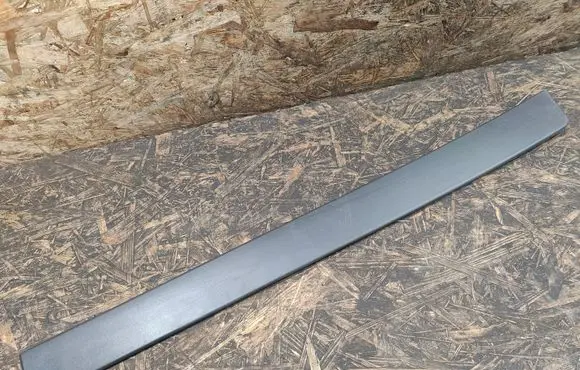 Chevrolet Orlando Rear door trim (molding) 96886775