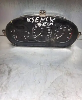 Renault Scenic I Speedometer (instrument cluster) 215781612