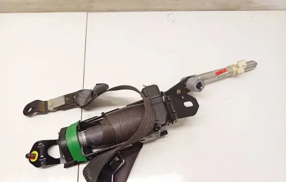 Volvo S60 Front seatbelt 