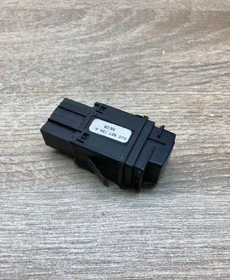 Skoda Superb B5 (3U) ESP (stability program) switch 3U0927134A