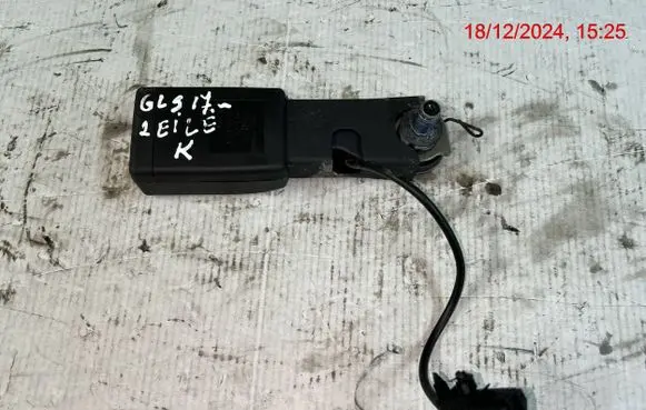 Mercedes-Benz GLS X166 Rear seatbelt buckle A1668602169 A1668708010