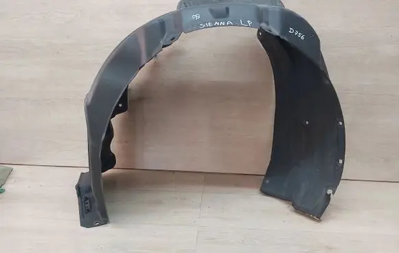 Toyota Sienna XL30 III Front arch 53876-08040
