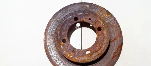Volvo S40, V40 Rear brake disc neventiliuojamas