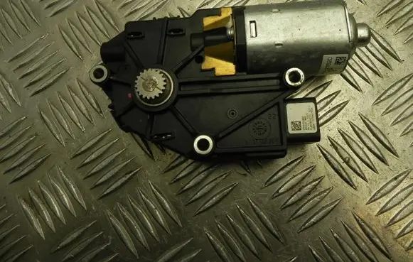 Ford Focus Sunroof motor/actuator 9R337451070 V1130
