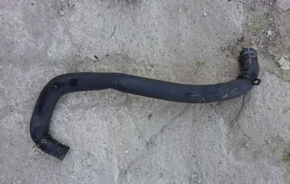 Jaguar XJ X350 Engine coolant pipe/hose 2W938K534AC