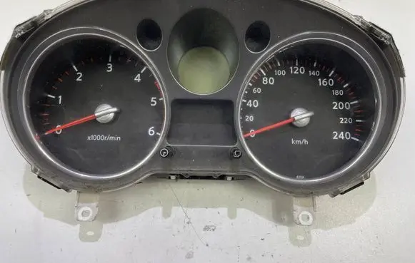 Nissan X-Trail T31 Speedometer (instrument cluster) JG501EJ 0704250090B