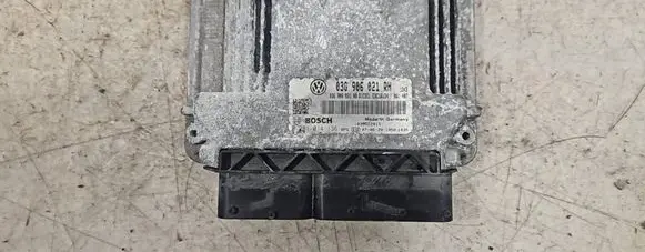 Skoda Octavia Mk2 (1Z) Engine control unit/module 03G906021RH 03G906021AB 0281014136