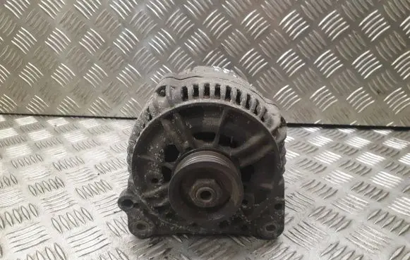 Volkswagen PASSAT B5 Generator/alternator 0123515008 028903028F