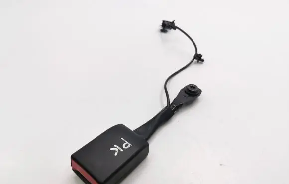 Chevrolet Trax Front seatbelt buckle 95131545