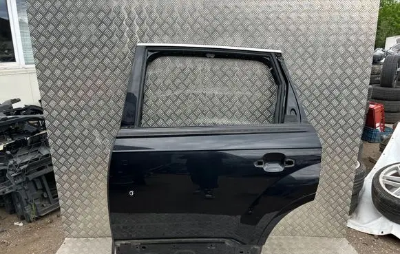 Audi Q7 4M Rear door 