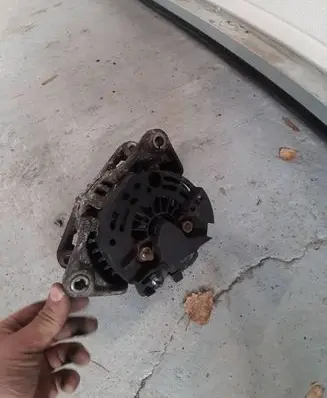 Opel Zafira A Generator/alternator