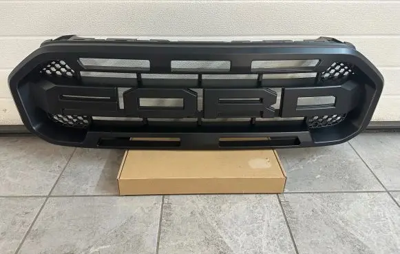 Ford Ranger Front bumper upper radiator grill