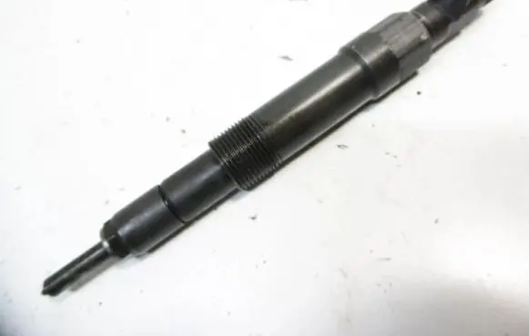 Ford Mondeo Mk III Fuel injector