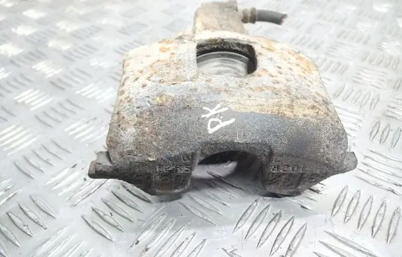 Chrysler Voyager Front brake caliper