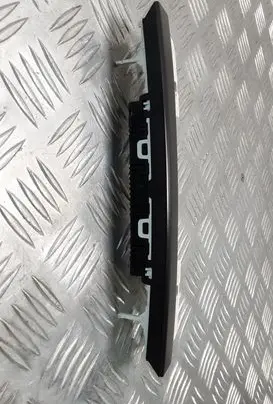 Volkswagen Touareg I Parking PDC sensor display screen 7L6919473D