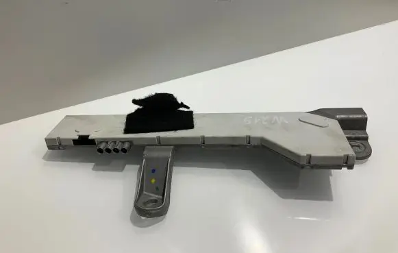 Mercedes-Benz CLS C219 Aerial antenna amplifier A2198200089 9218390254 10229650