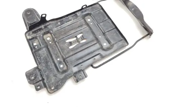 Suzuki Kizashi Battery tray 57L0