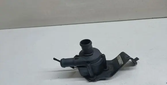 BMW 6 F12 F13 Electric auxiliary coolant/water pump 7040712