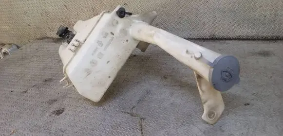 Nissan Note (E12) Windshield washer fluid reservoir/tank E11001028