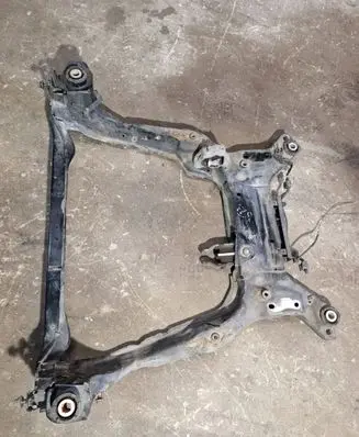 Volvo XC70 Front subframe 31406805 Y381