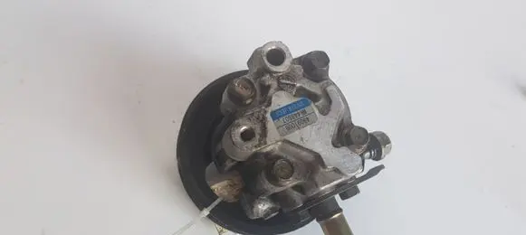 Mitsubishi Pajero Sport I Power steering pump 49091008 MR448507