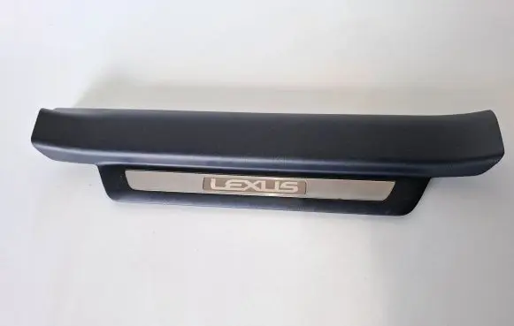 Lexus RX 450H Side skirt front trim 6791048070 6791048080 6791048110