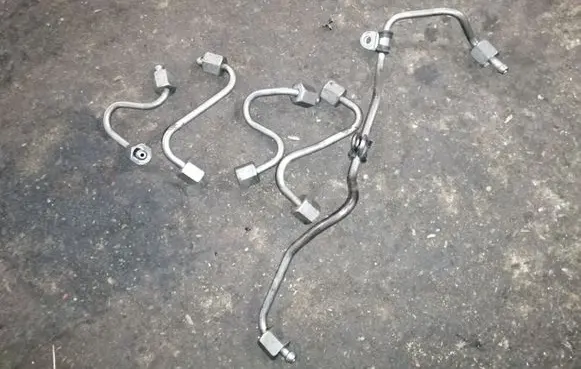 Mercedes-Benz E W212 Fuel injector supply line/pipe 