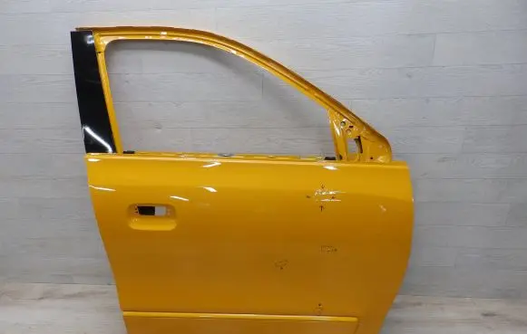 Renault Twingo III Front door