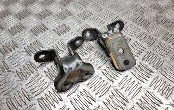 Toyota Corolla Verso E121 Front door hinge set 