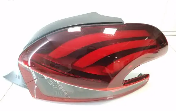 Peugeot 208 Rear/tail lights 9825601180